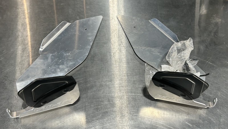 CAN-AM 715001129 ALUMINUM REAR TRAILING ARM PROTECTORS